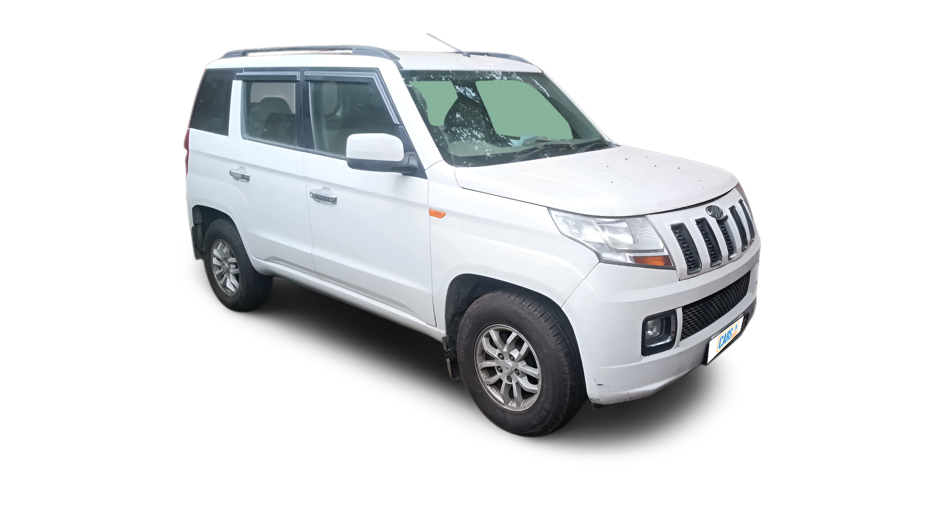 Mahindra TUV300-img